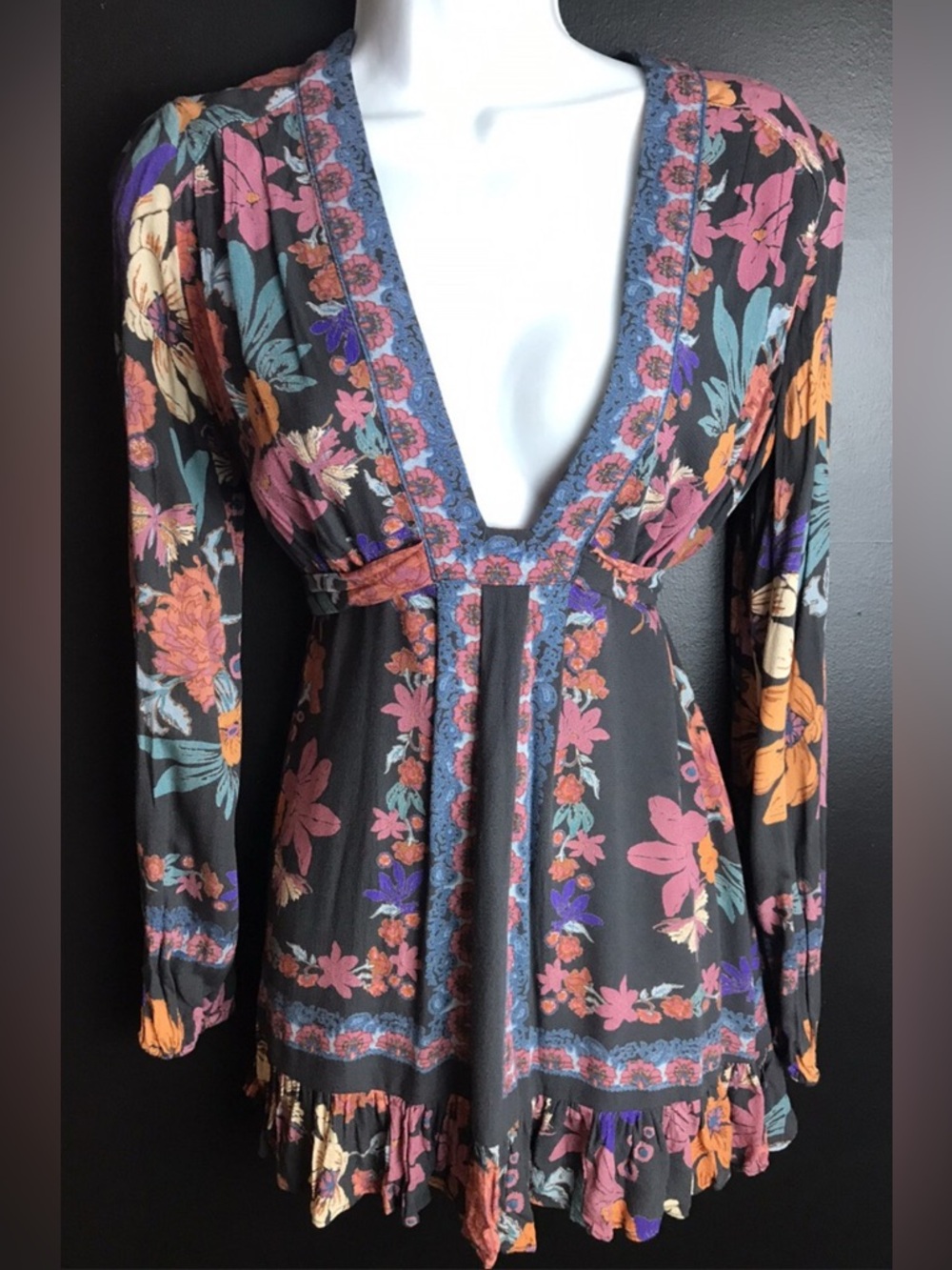 Free People Dark Floral Long-Sleeve Peasant Tunic - Black & Rust